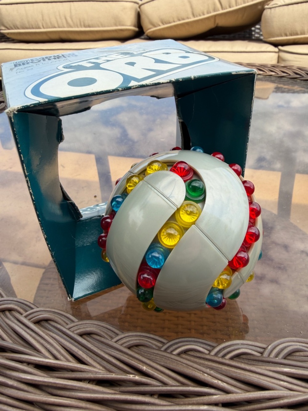 Vintage 1982 Parker Brothers The Orb Puzzle Game Original Box 80s - Picture 3 of 5